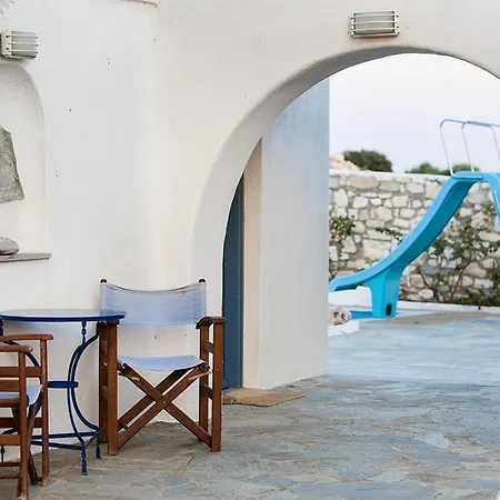 Villa White And Blue Drios